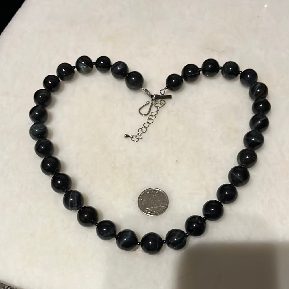 NWOT 10mm Hawkeye necklace